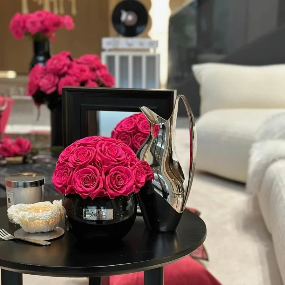 Barbie Pink Preserved Roses in Vase_09.webp