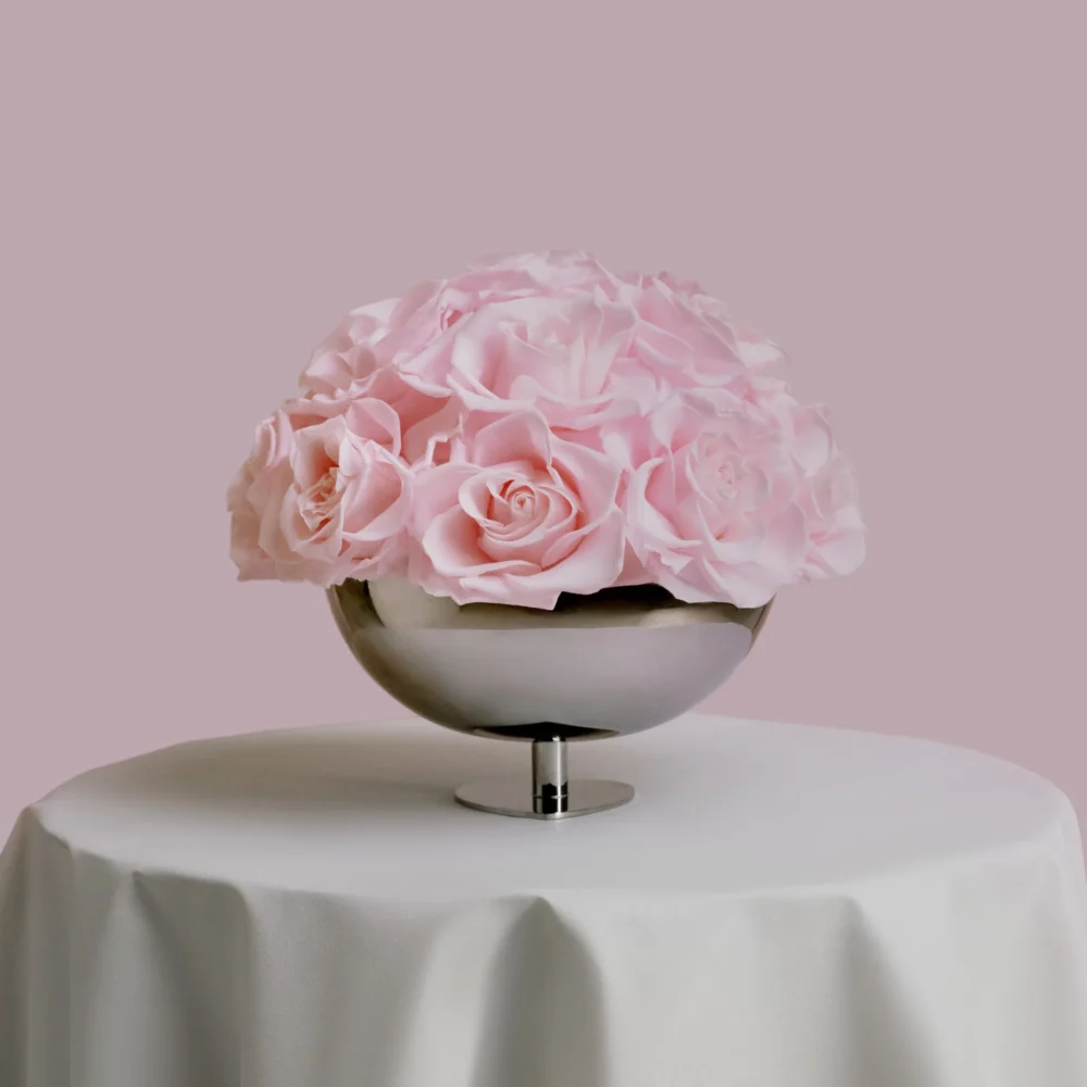 Pink roses 16 flowers silver bloom metal vase_01.webp