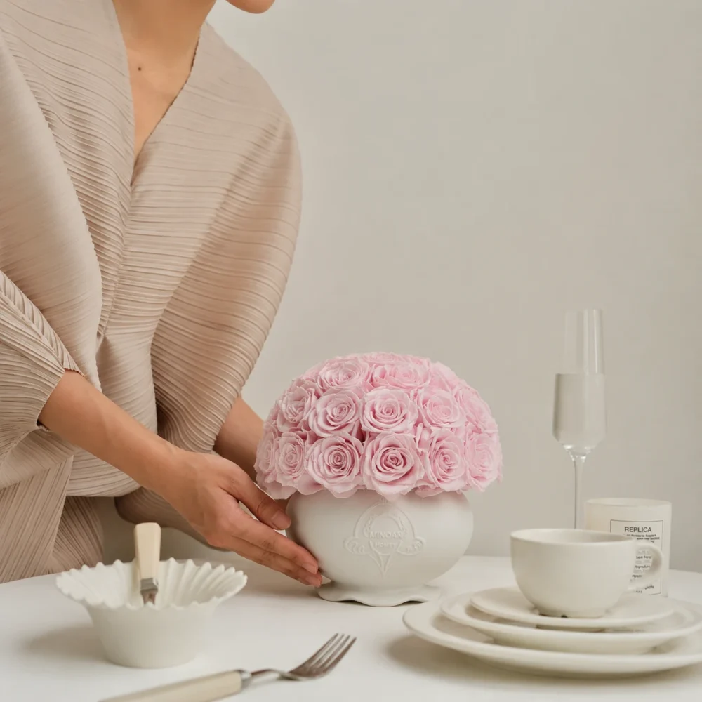 Pink roses 34 flowers porcelain bloom porcelain vase_01.webp