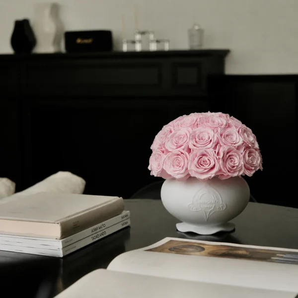 Pink roses 34 flowers porcelain bloom porcelain vase_02.webp