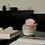 Pink roses glass charm glass vase_02.webp