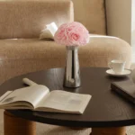 Pink roses silver bloom glass vase_07.webp