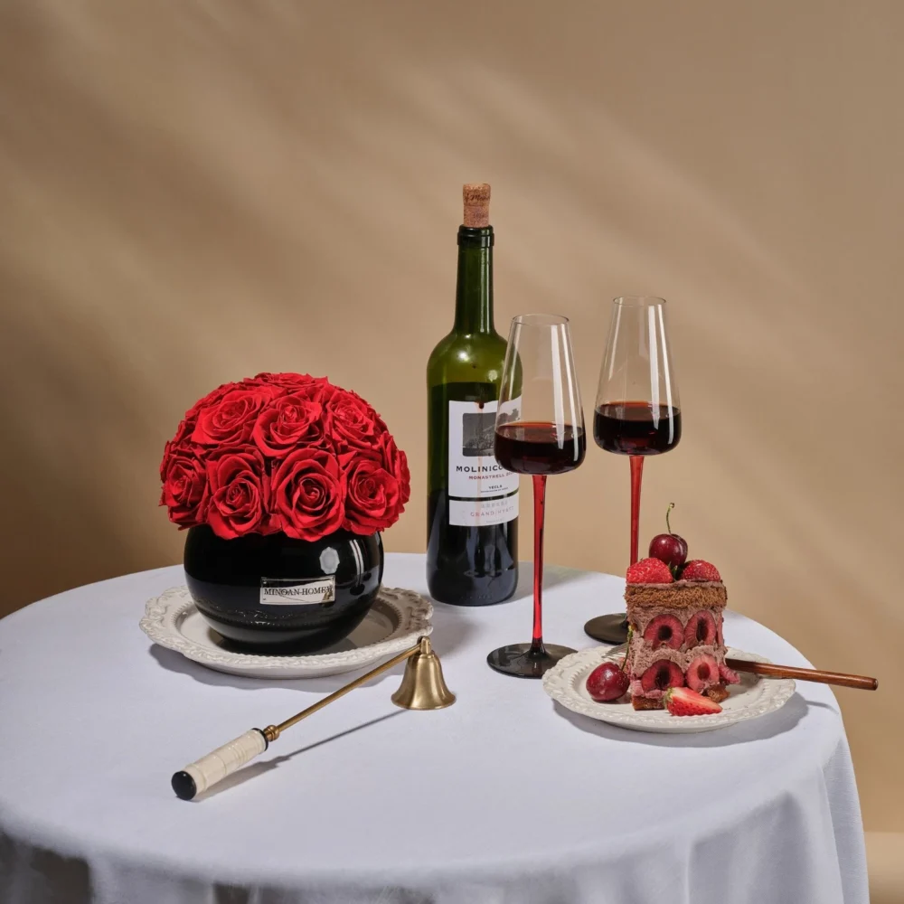 Red_Wedding_bloom_preserved_roses_04.webp